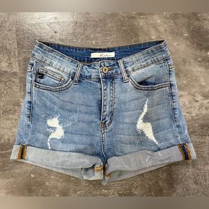 KanCan folded hem shorts